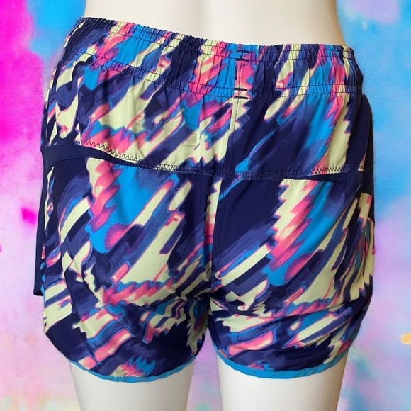 Under Armor Youth Heat Gear Color Splash Active Running Shorts Size Large - Picture 2 of 4